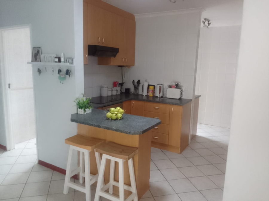 To Let 3 Bedroom Property for Rent in Parklands Western Cape